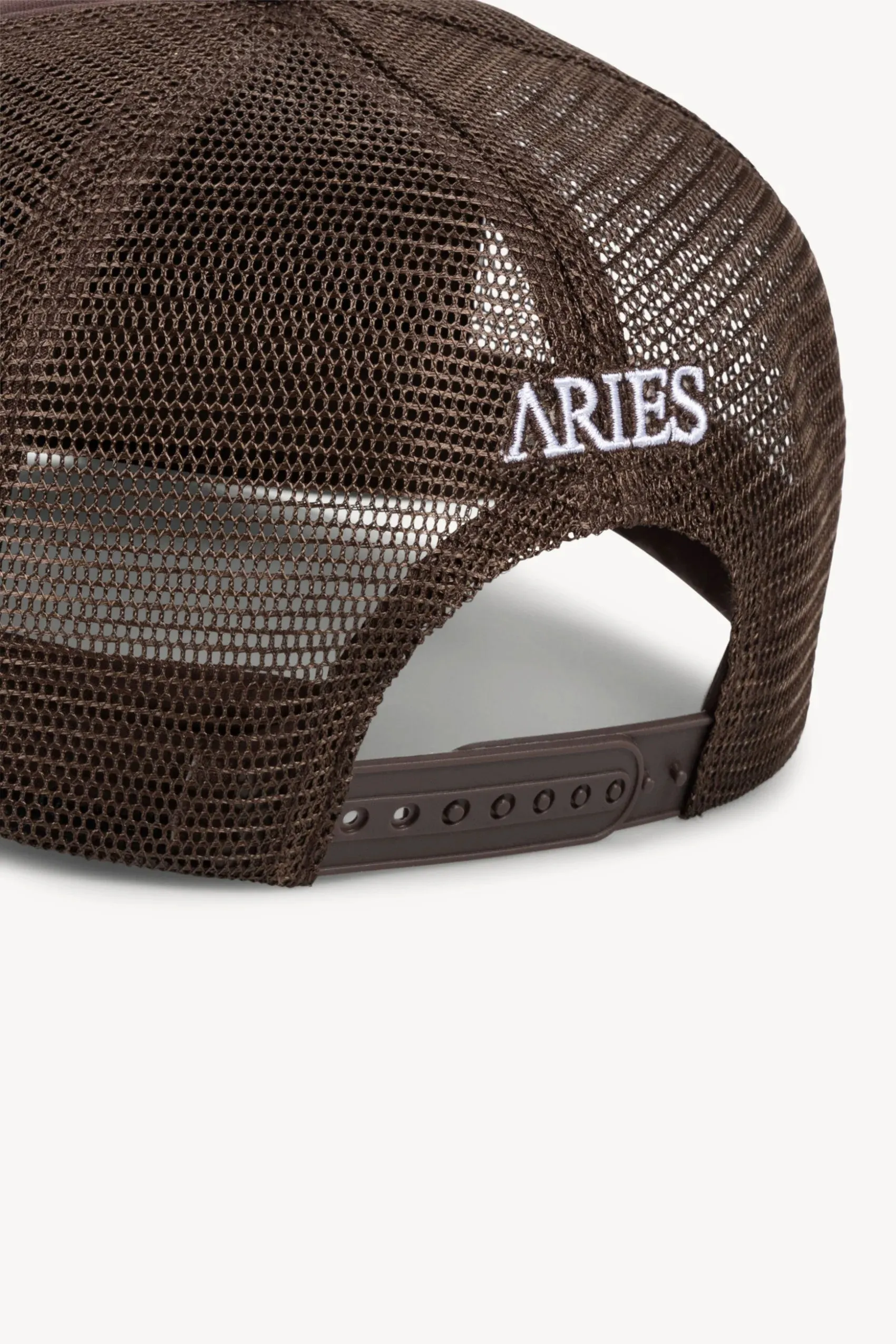 ARIES - I'M NOT LOST... TRUCKER CAP BROWN