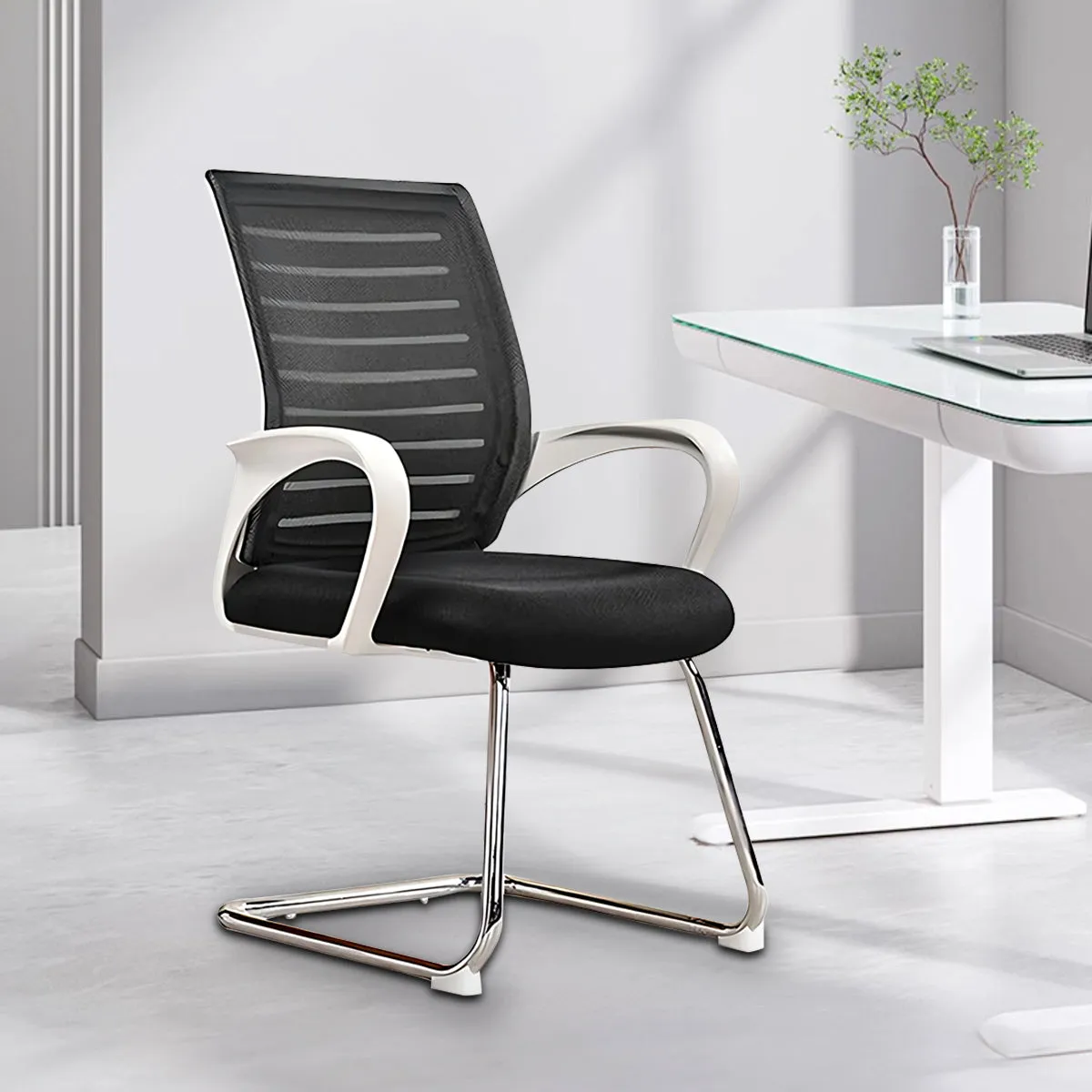 Fashionable and Comfortable Breathable Mesh Office Chair（Stock Items）