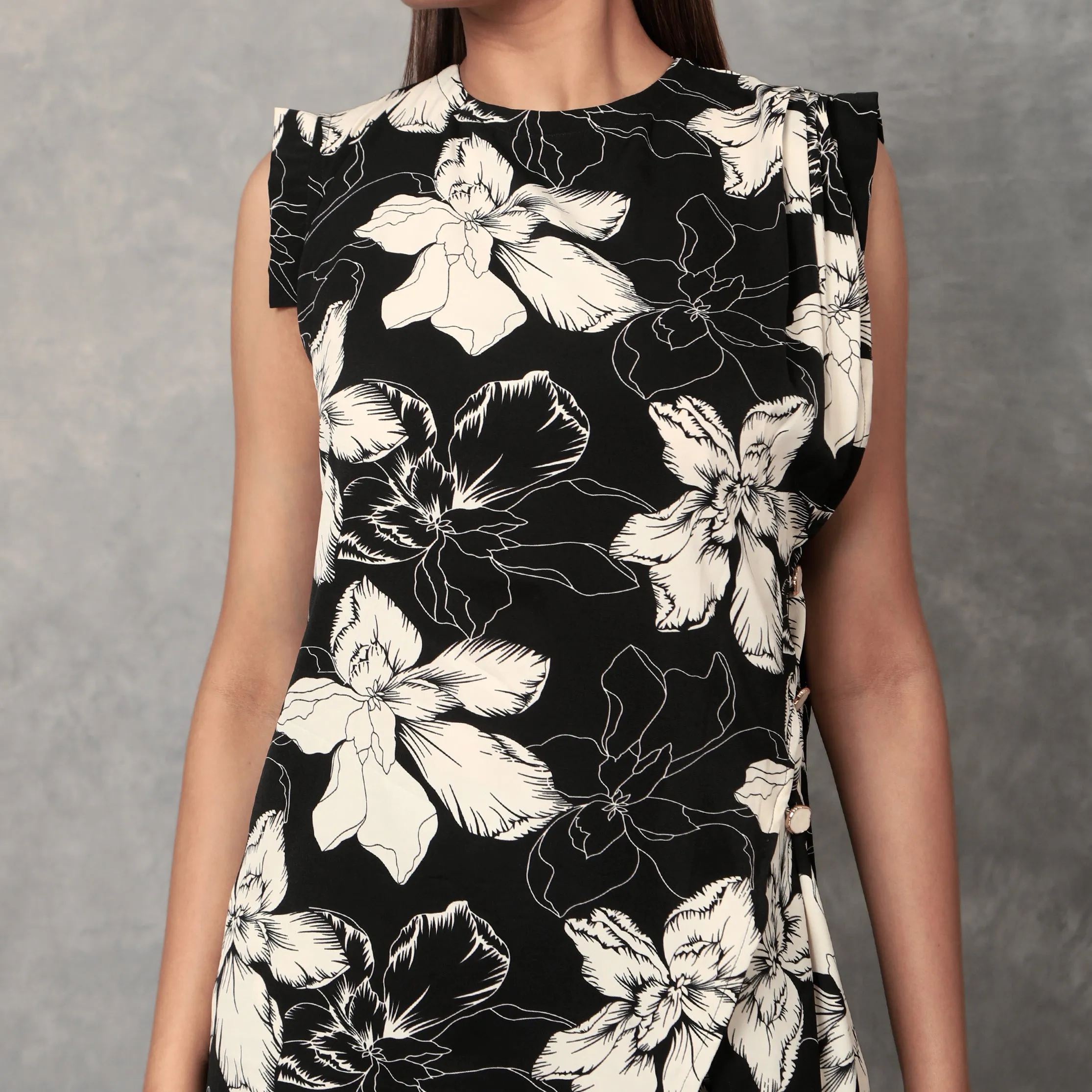 Floral Black And White Narrow Trousers